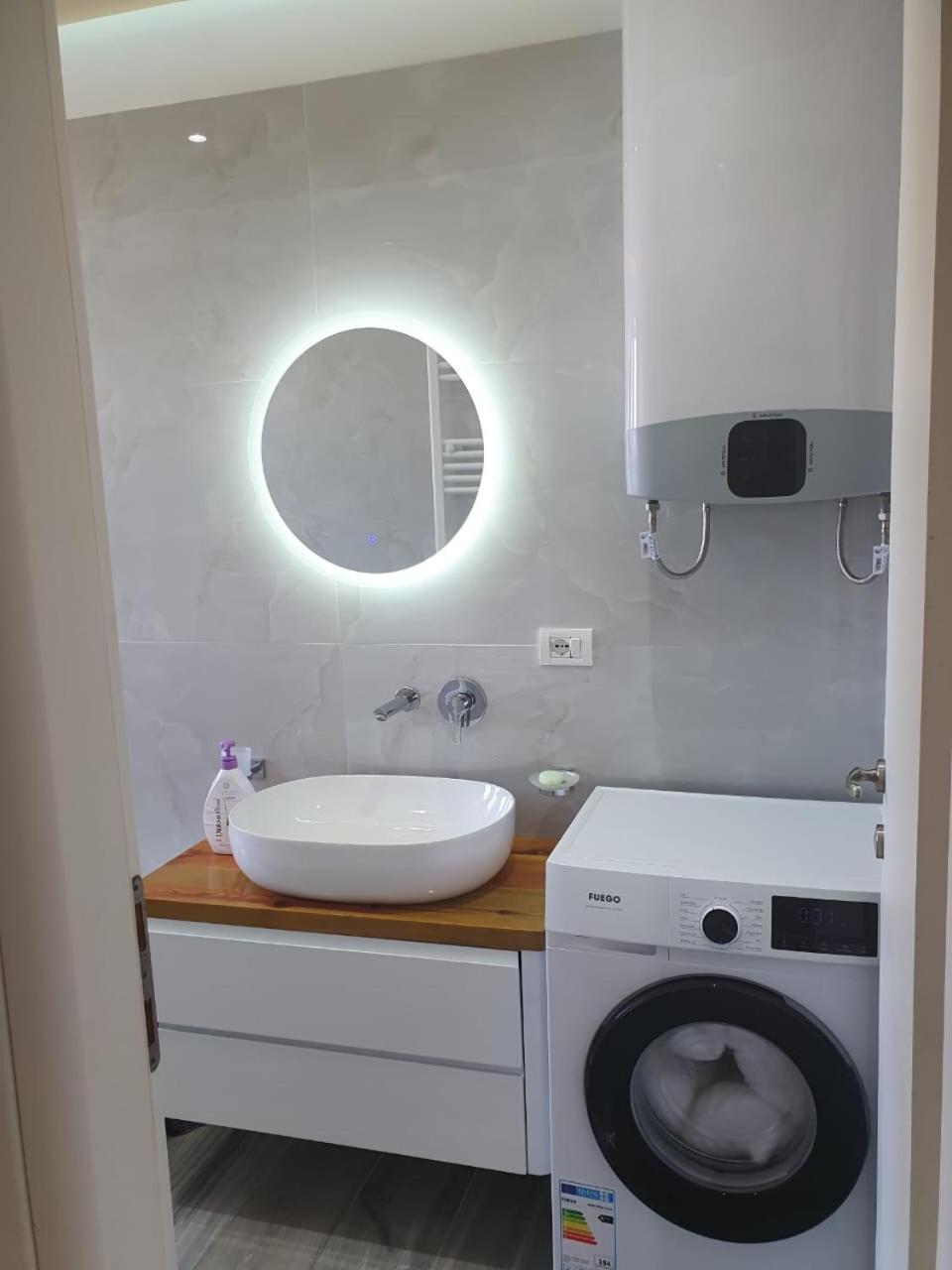 סרנדה Noah Apartaments מראה חיצוני תמונה