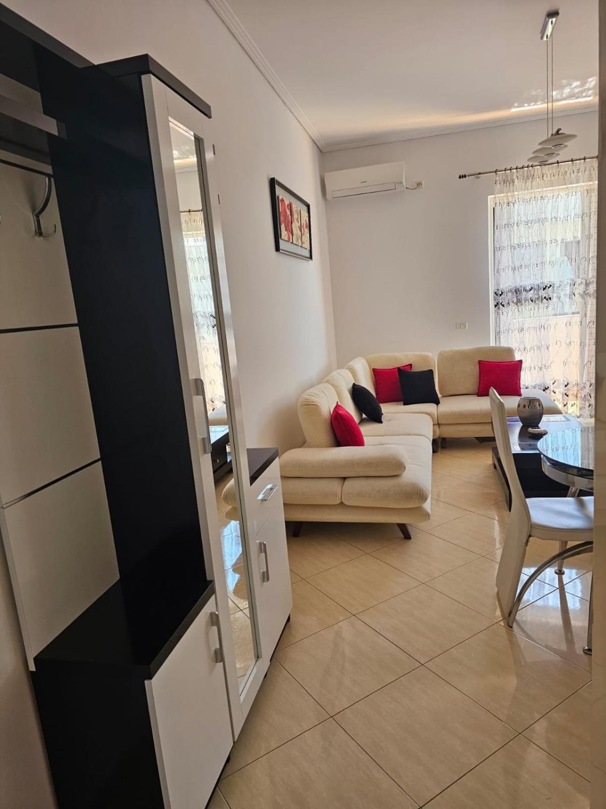 סרנדה Noah Apartaments מראה חיצוני תמונה